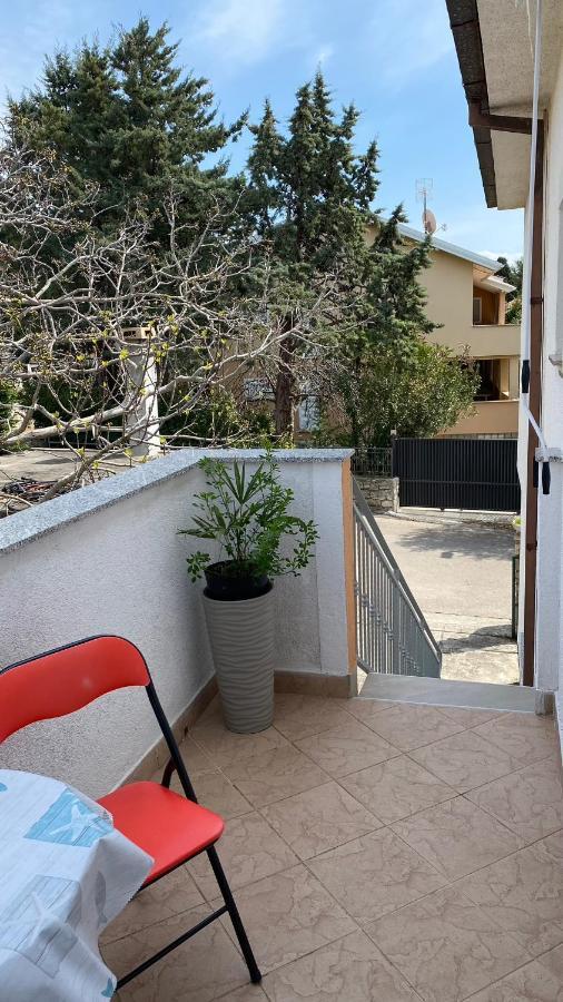 Guest House Tonica Krk Town Exterior foto