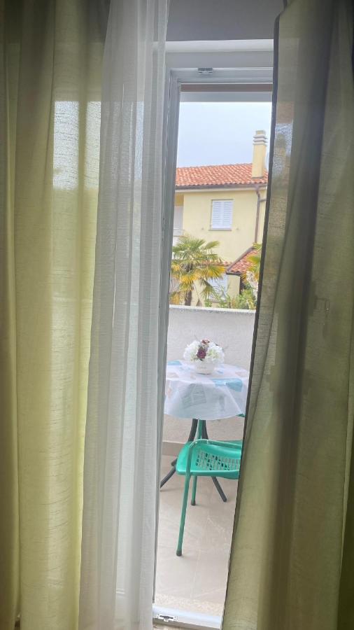 Guest House Tonica Krk Town Exterior foto