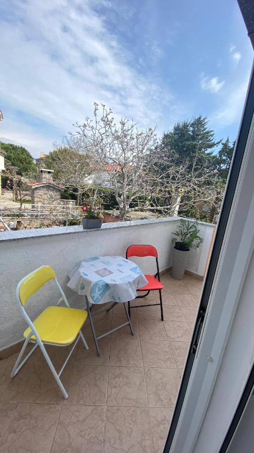 Guest House Tonica Krk Town Exterior foto